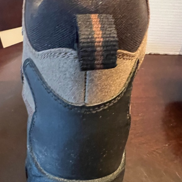 Wolverine Leather suede, waterproof boots, Brown Size 10 Med. GREAT Condition - Picture 7 of 15